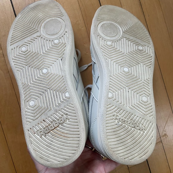 Women’s Reebok classic - Picture 3 of 3